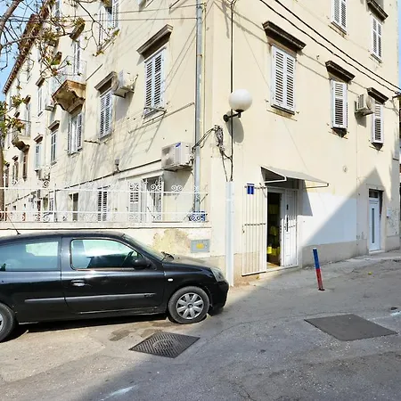 Апартаменты Nika Free Parking Сплит